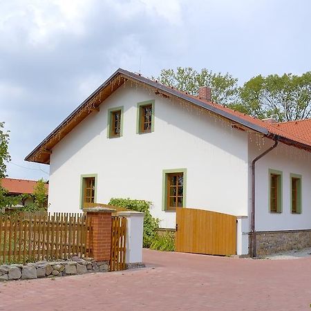Hotel Na Statku Mirosov Mirosov  외부 사진