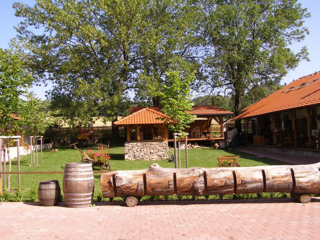 Hotel Na Statku Mirosov Mirosov  외부 사진