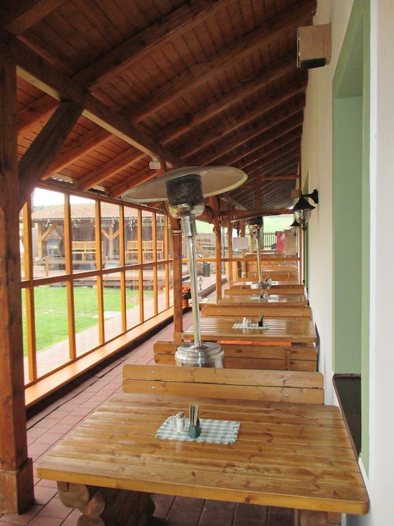 Hotel Na Statku Mirosov Mirosov  외부 사진