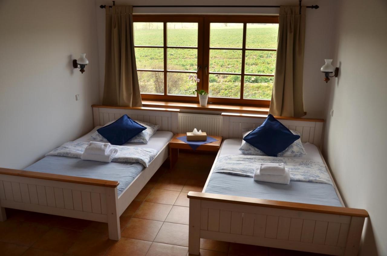 Hotel Na Statku Mirosov Mirosov  외부 사진